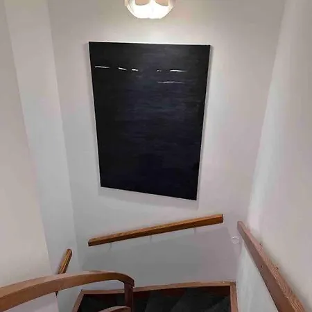 Lovely 2 Bedroom In Center * Σπλιτ