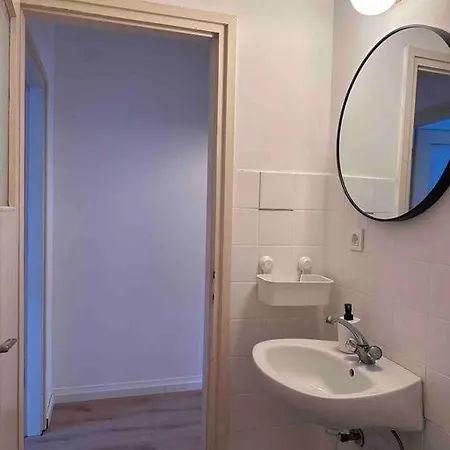 Apartament Lovely 2 Bedroom In Center